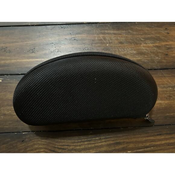 Oakley Sunglasses Case Hard Shell Oval Black Zippered CASE ONLY - Picture 3 of 4